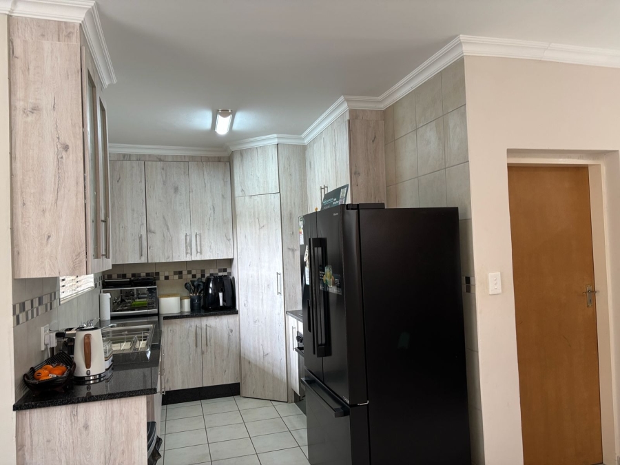 3 Bedroom Property for Sale in Waterval East North West